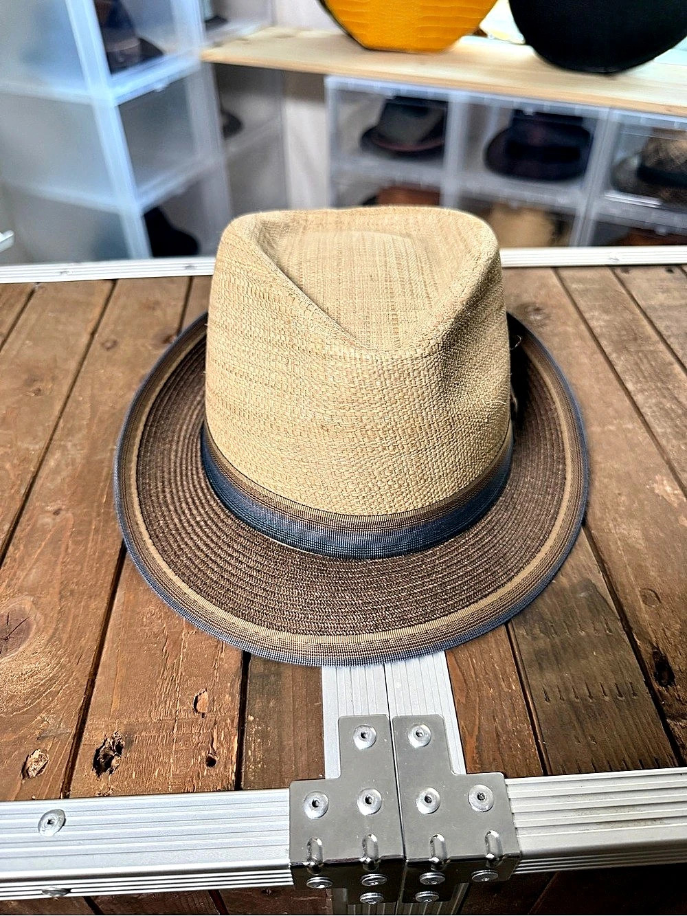 Scala Classico Dorfman Pacific Fedora Hat Tan Brown Blue Woven 58cm